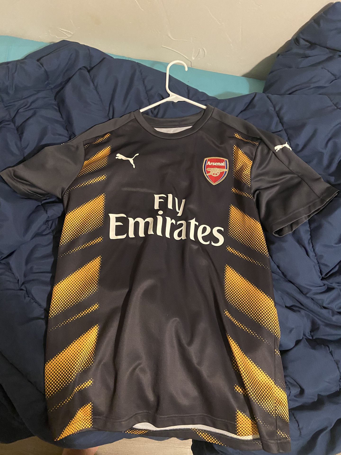 Arsenal Men’s XL Puma Soccer Jersey