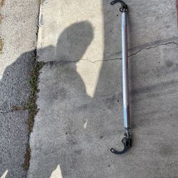 Strut Bar
