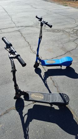 Kids electric scooter, won't hold a charge, please read description,  Preowned