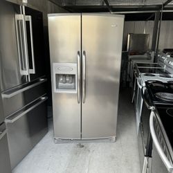 Maytag Refrigerator Good Condition Everything Works Fine 