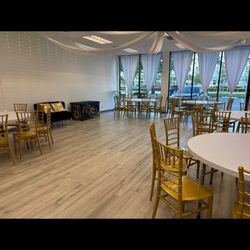 chiavari chairs r,e,n,t 