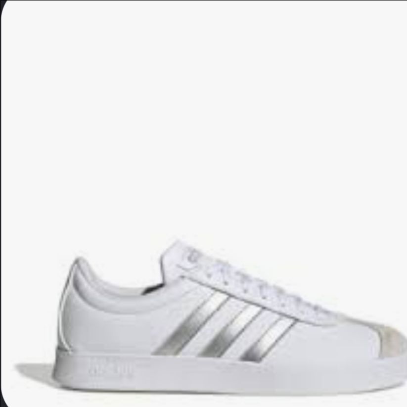 Shoes adidas women size 9 1/2