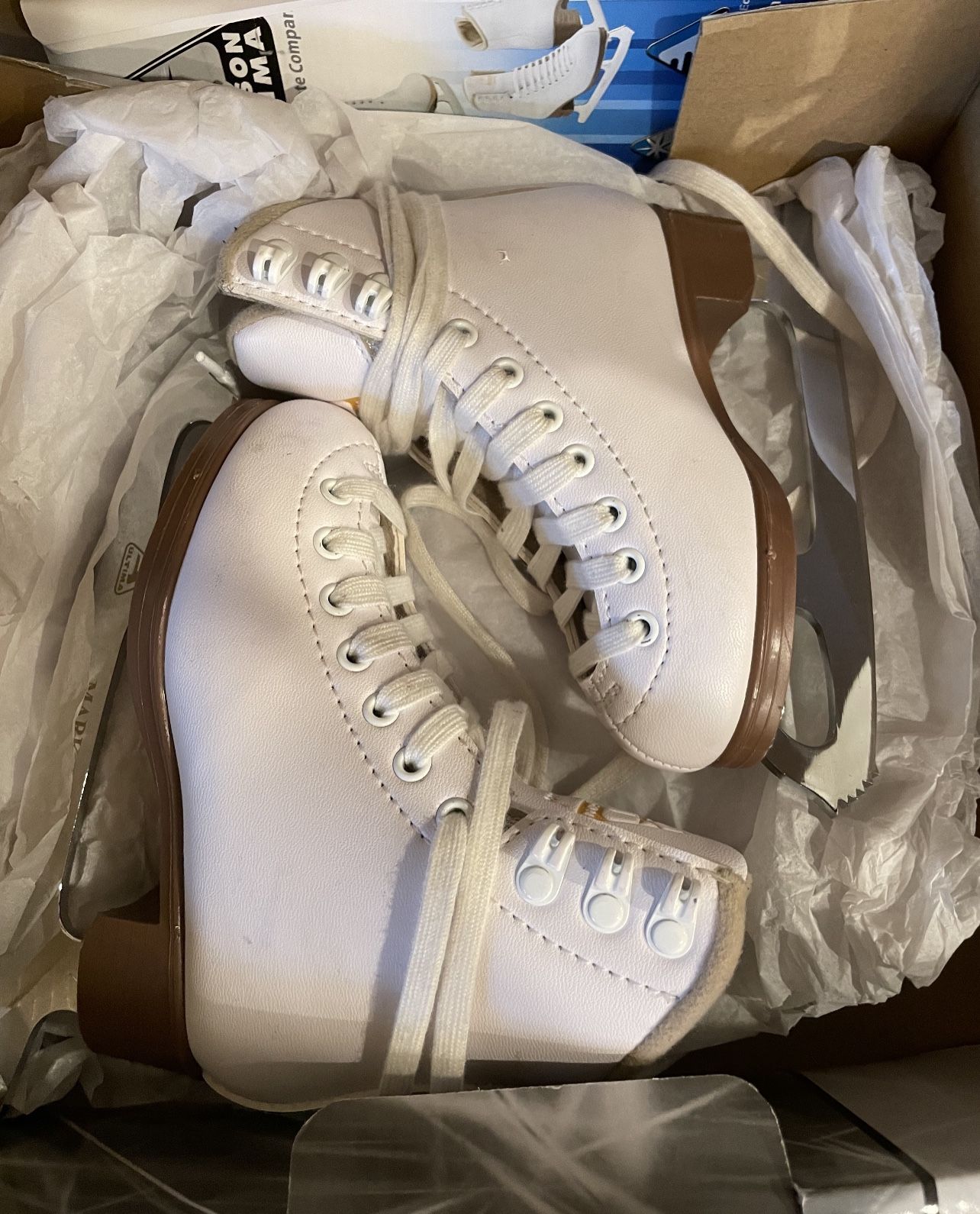 Ice Skates - Jackson