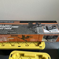 Motorcycle stand/ wheel chock