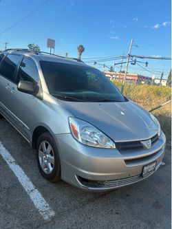 2004 Toyota Sienna