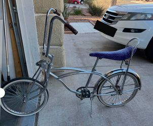 Chrome Lowrider Bicycle with Banana Seat