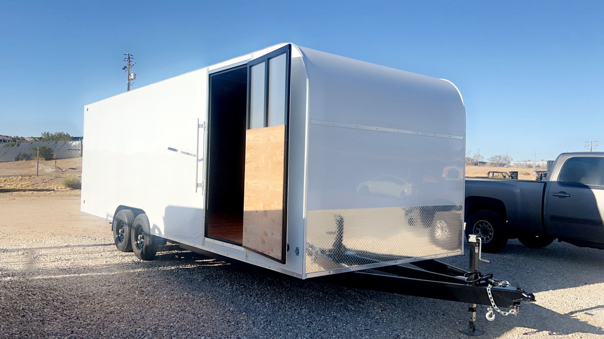 One Stop Trailer Enclosed 