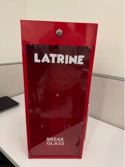 Latrine box from the show, Fairfax