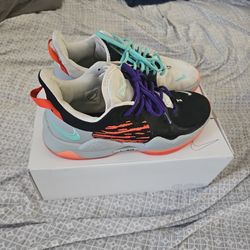 Size 11 PGs Nike I.D