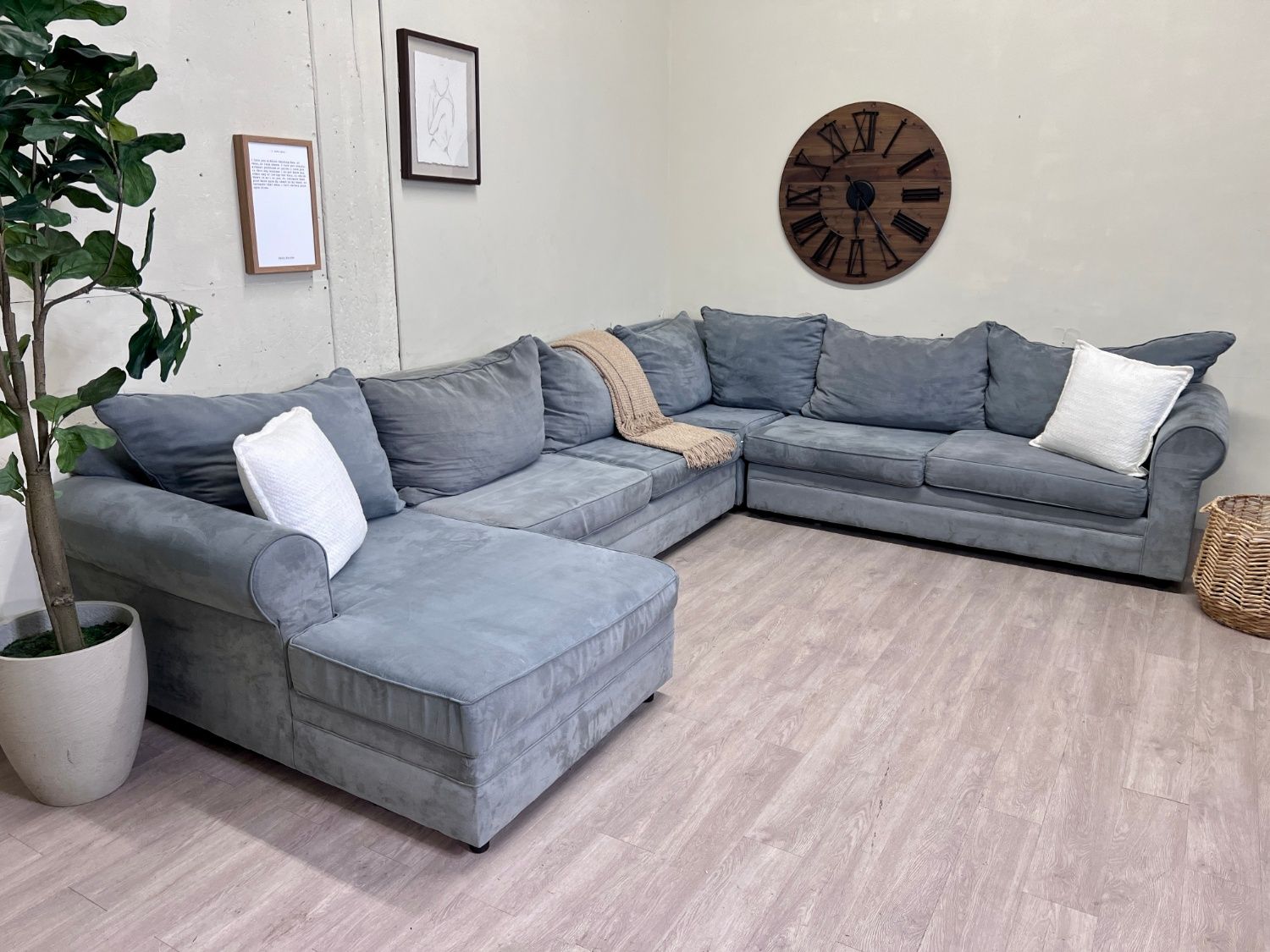 Sectional Couch - Free Delivery
