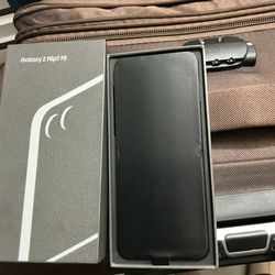 Samsung A Flip 7 Fe 128gb Unlocked Nuevo (solo Abierto)