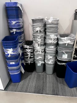 Trash / recycling wastebaskets - small for office