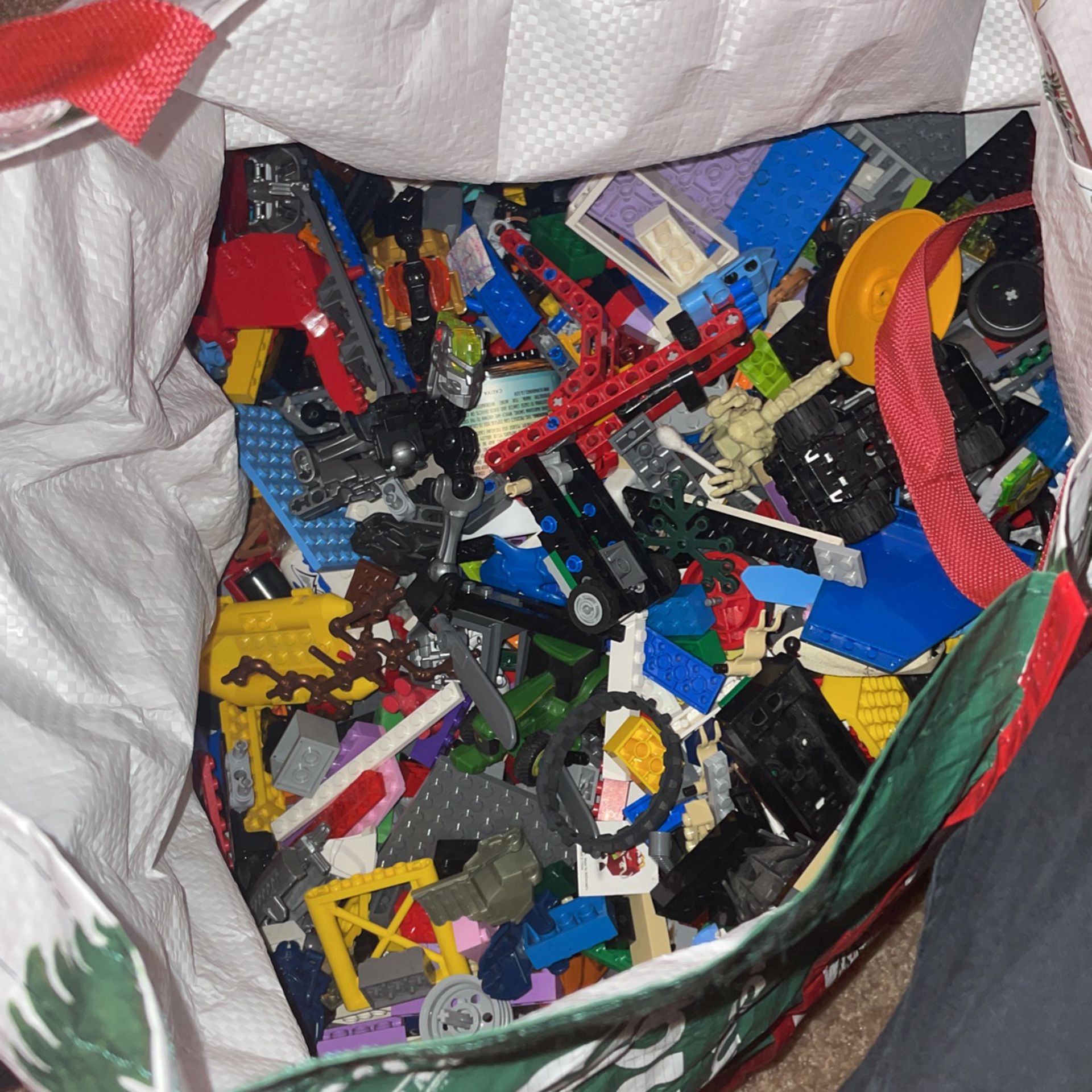 Large Bag Of Unsorted Legos