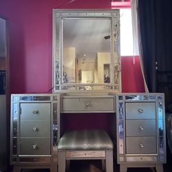 Mirrored Glam Vanity Set with Stool – Well Loved