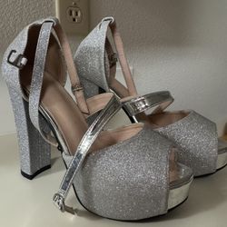 Women’s Pumps/Heels