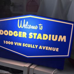 DODGERS STADIUM 🏟️