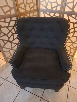 FREE!! Very comfortable Clean Elegant sofa / armchair!!