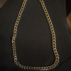 10kt necklace curb link