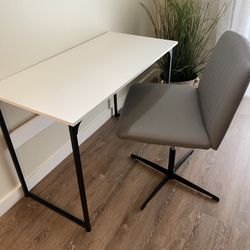 Like New Minimalistic Desk For Adults Or Kids 