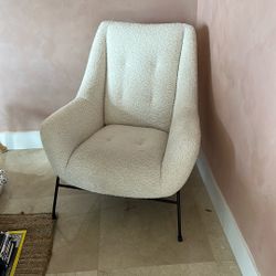 Modern Bouclé Accent Chair - Cream Minimalist Style