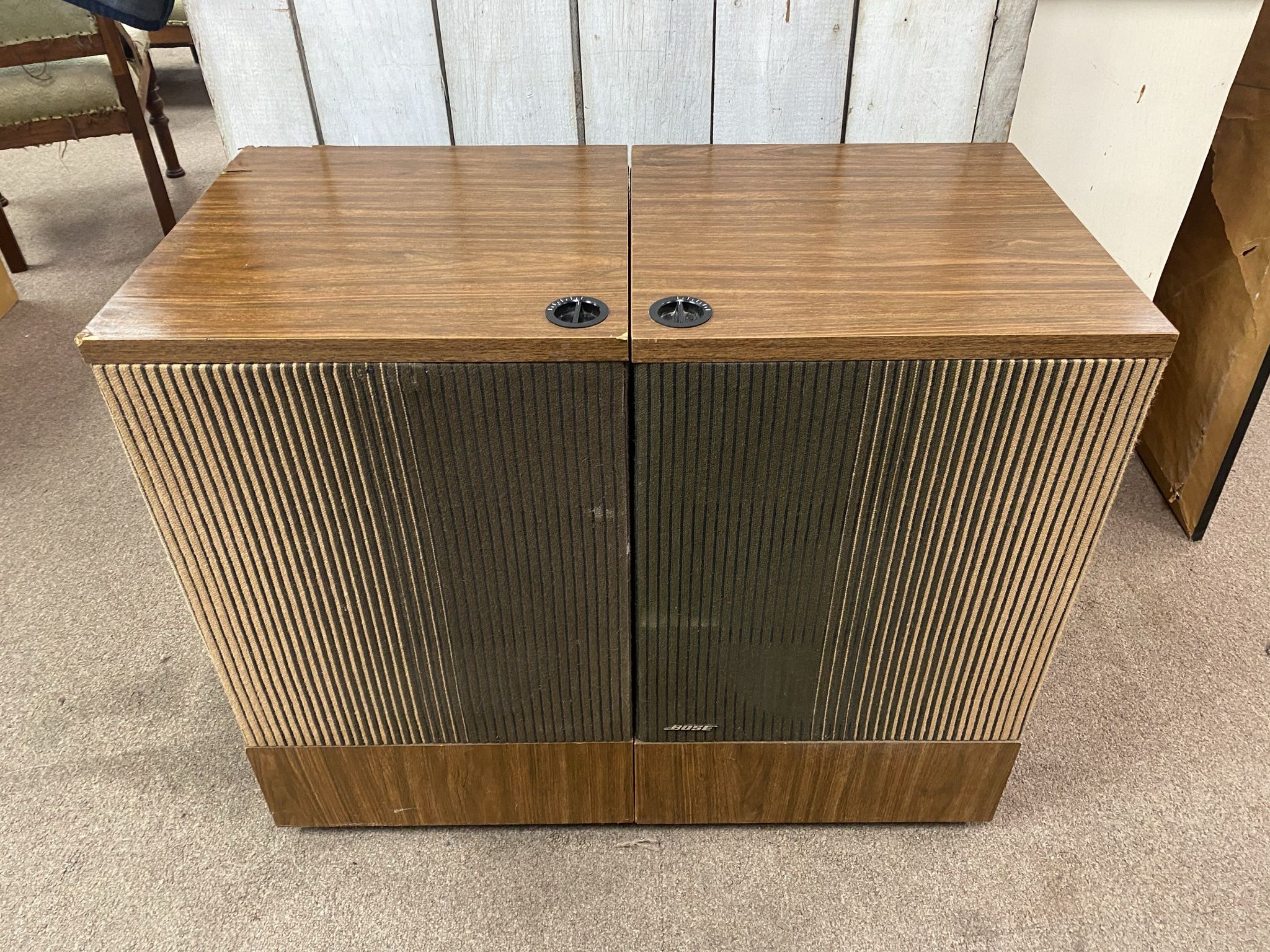 Vintage Right + Left Bose 501 Direct Reflecting Walnut Cabinet Speakers - Works Great! 