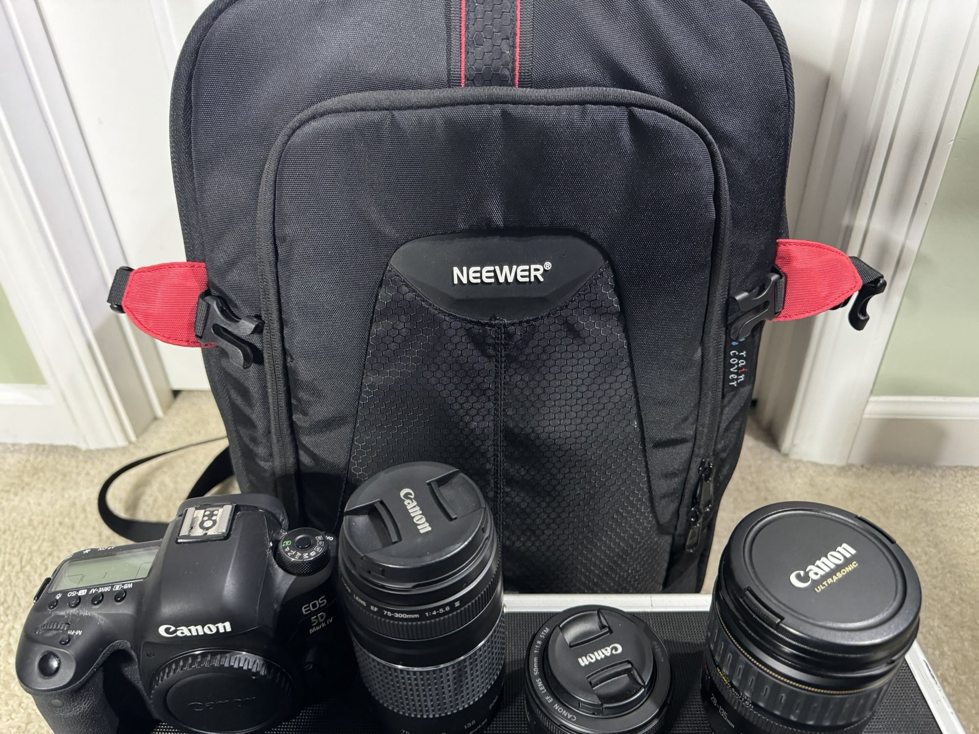 Canon EOS 5D Mark Iv 22.3 MP Digital SLR Camera - Big Lots Of Extras