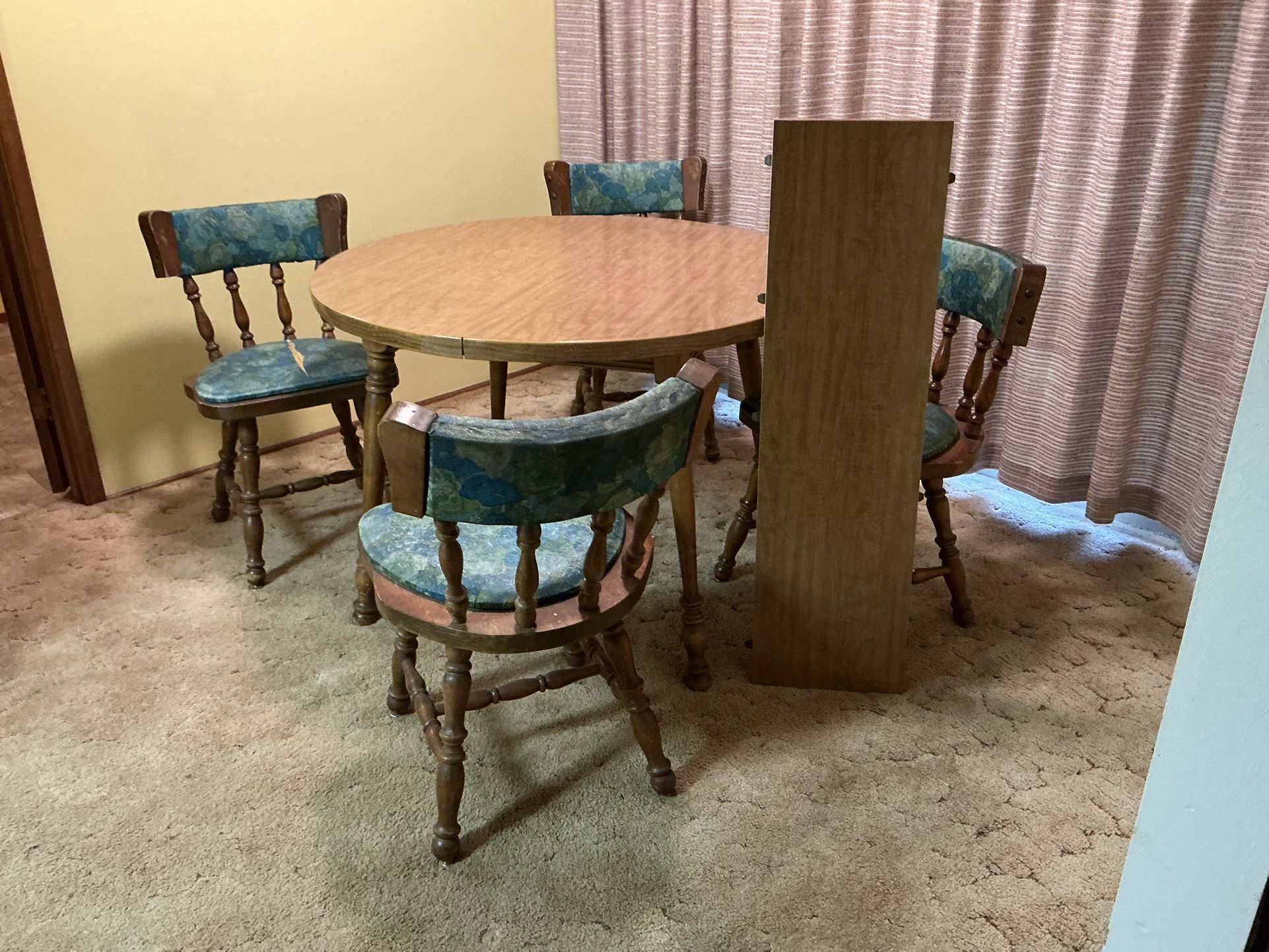 Table with 4 Chairs & Leaf - Vintage 1970’s $150 Cash Only
