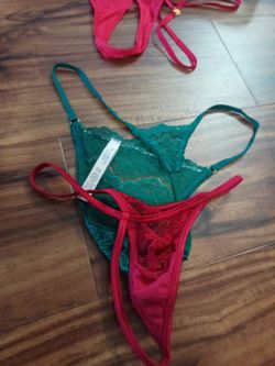 Victoria's Secret Lace Micro Thong Panties Set of 2 sz m
