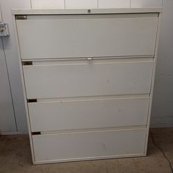 Steelcase metal file cabinet with key $ 160