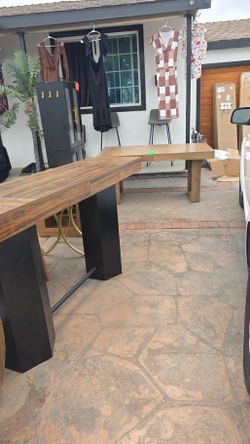 Bar table