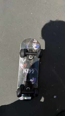 KISS Band Graphic Complete Skateboard