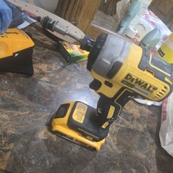 DEWALT 20v  Impact Drill