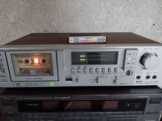 Akai CS-F33R - 2 MOTOR Logic Control - Auto Reverse - Stereo Cass Deck