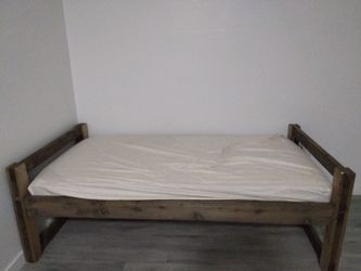 Rustic Wood Twin Bed Frame with Mattress