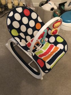 Vibrating baby rocker