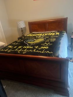 Queen size bed