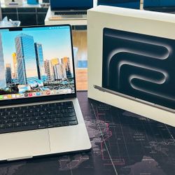 Apple MacBook Pro 14” M3 2023 8GB 500GB Fully Functional Like New In Box
