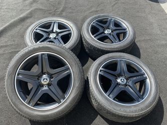MERCEDES G63 WHEELS AND