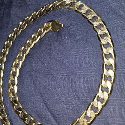 14k GOLD PLATED D.C. Cuban Chain