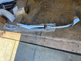 Genuine OEM 2017 Mercedes C300 C400 Front Bumper Center Chrome Lip Molding Trim A(contact info removed) W205