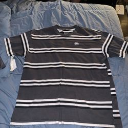 Nike Tee (Gray Stripe)