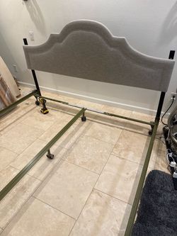 Free king headboard