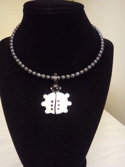 Black Bead Choker Necklace With Glass Turtle
