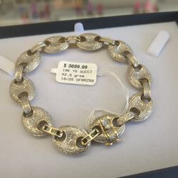 10k Solid Gold Diamond Gucci Breaclte 42.5 Grams If You Interested Please Make Sure You Ask For Maribel Thank You 