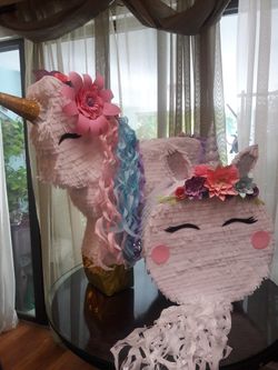Unicornio piñata bonita grande for Sale in Garland, TX - OfferUp