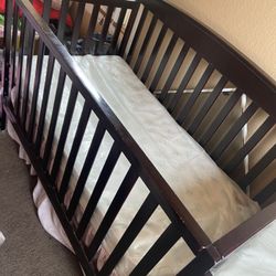 4 in 1 Baby Crib