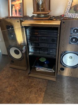 Realistic stereo 2010