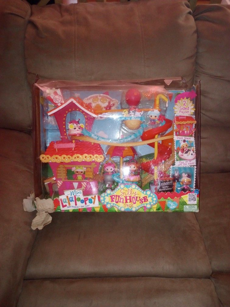 Mini Lalaloopsy Silly Fun House Park Playset Roller Coaster Doll

