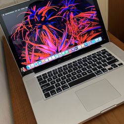 Apple MacBook Pro 15” I7/8GB/256GB SSD $175
