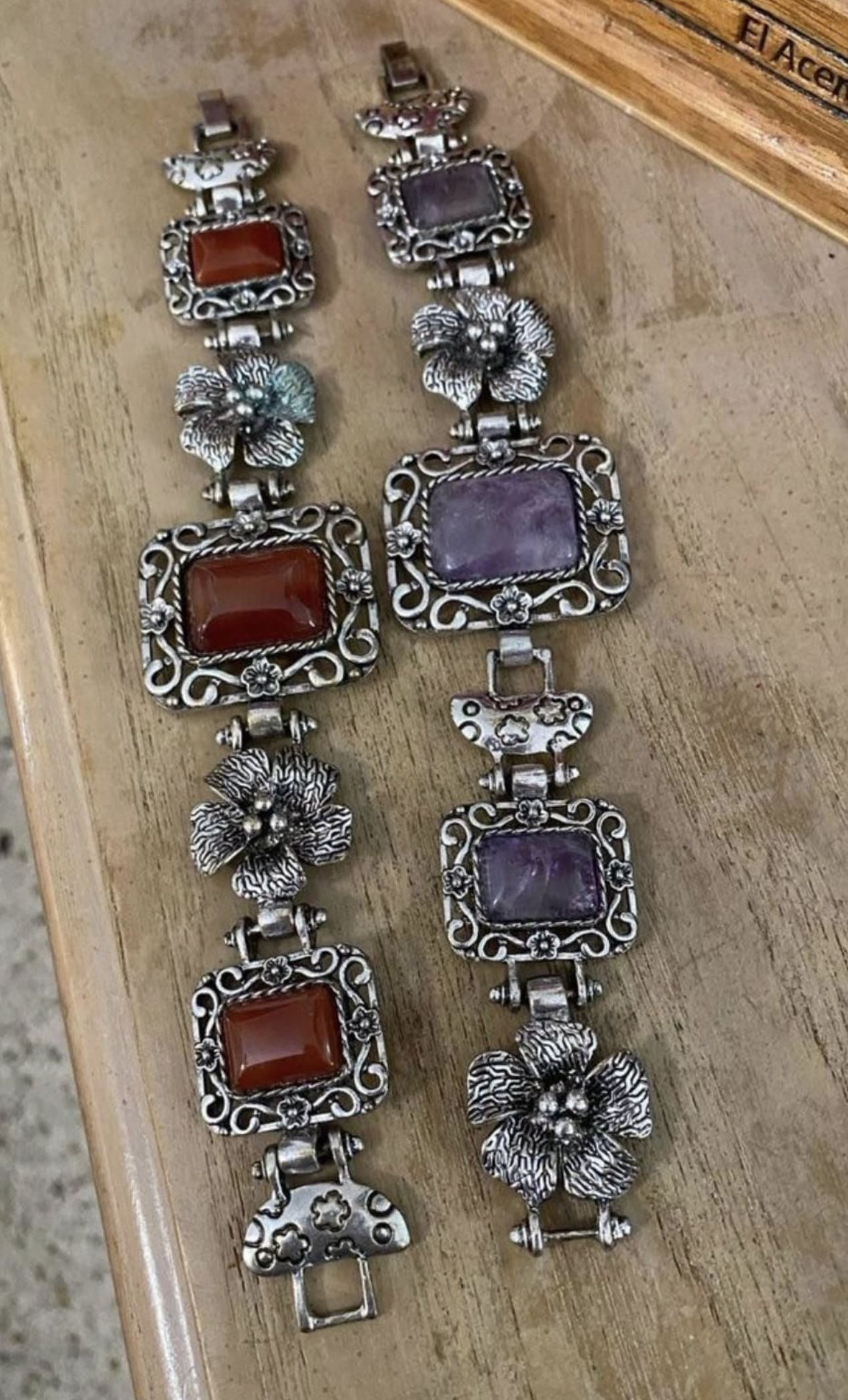 Pulseras Stainless Diferentes Colores De Piedras Joyerías Antigua Cada Una